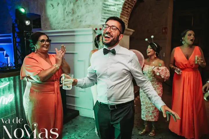 Mas de Alzedo Ribarroja Marta Jose fiesta