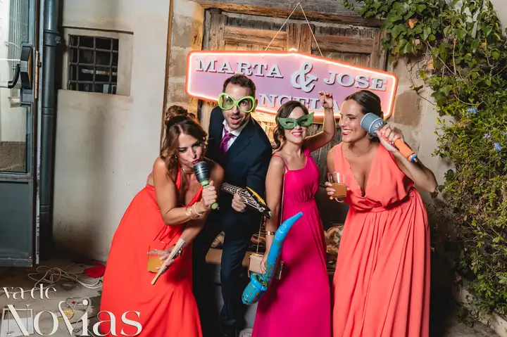 Mas de Alzedo Ribarroja Marta Jose photocall