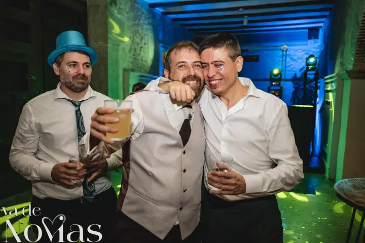 Mas de Alzedo Ribarroja Marta Jose fiesta