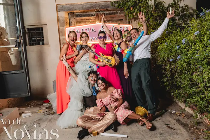 Mas de Alzedo Ribarroja Marta Jose divertidas photocall portada