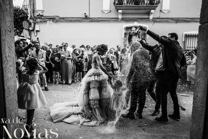 Mas de Alzedo Ribarroja Marta Jose portada salida ceremonia