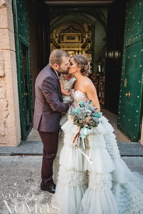 Mas de Alzedo Ribarroja Marta Jose salida ceremonia