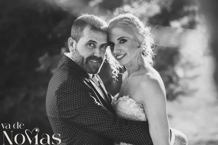 Mas de Alzedo Ribarroja Marta Jose portada sesion pareja