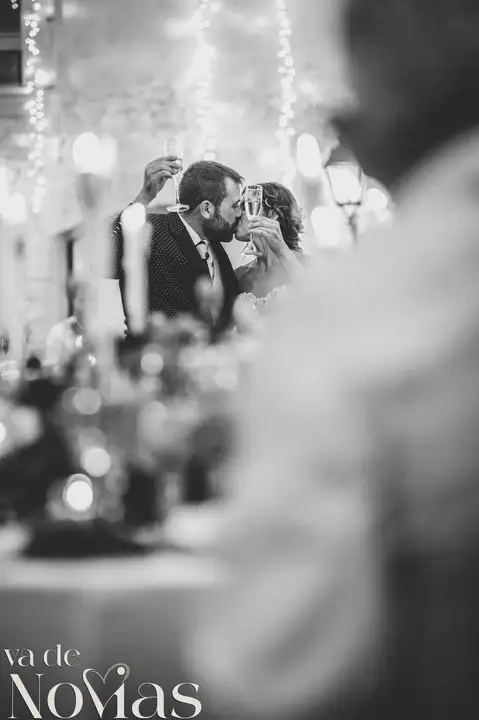 Mas de Alzedo Ribarroja Marta Jose banquete portada sesion pareja