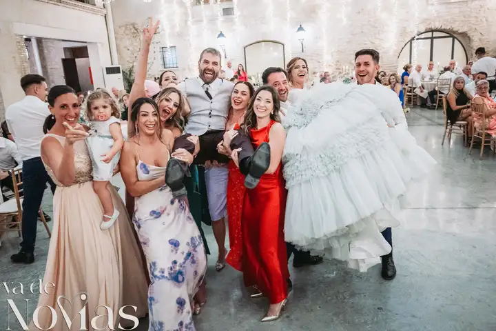 Mas de Alzedo Ribarroja Marta Jose banquete divertidas portada