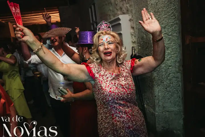 Mas de Alzedo Ribarroja Marta Jose fiesta