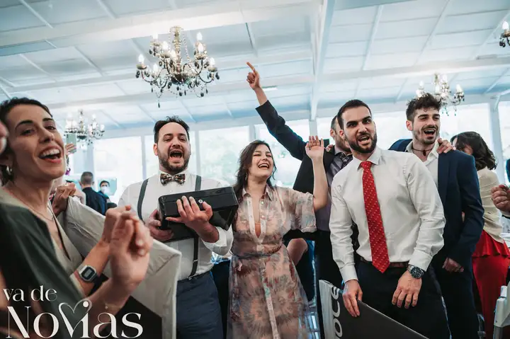 Reportaje de boda jardines la Cartuja Monica Hector Mayo 2023 banquete