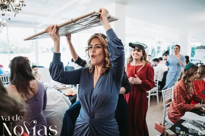 Reportaje de boda jardines la Cartuja Monica Hector Mayo 2023 banquete