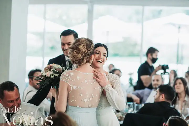 Reportaje de boda jardines la Cartuja Monica Hector Mayo 2023 banquete