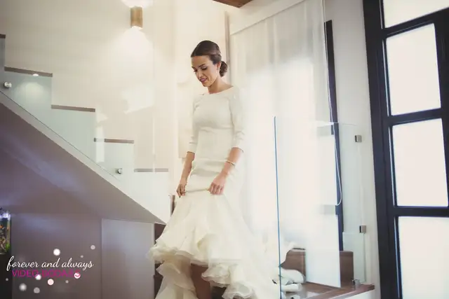 novia entrando a la iglesia