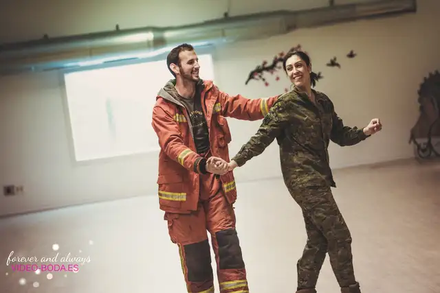 pre boda novios bailando