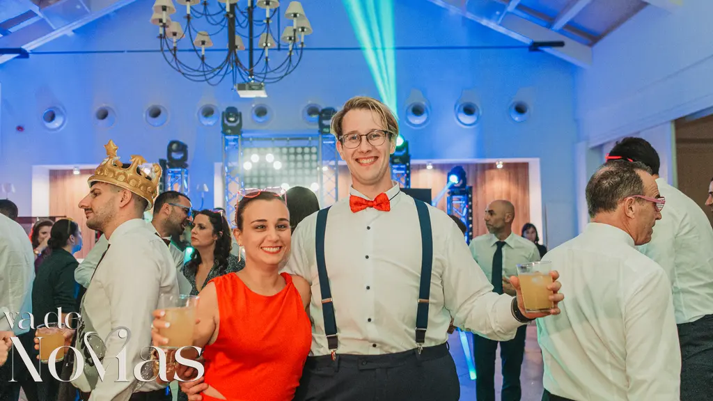 boda campo anibal raquel sergio fiesta photocall