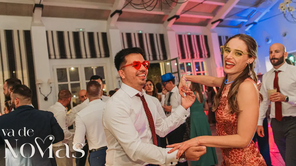 boda campo anibal raquel sergio fiesta photocall