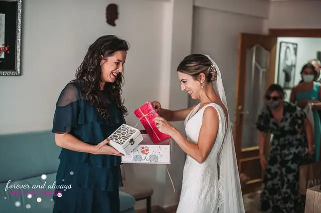 Reportaje boda tamara Asis Sauces Olimar Chiva preparativos