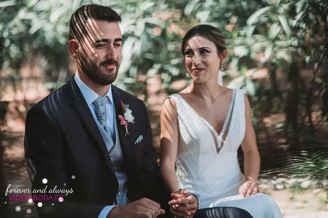 Reportaje boda tamara Asis Sauces Olimar Chiva Salida / Entrada