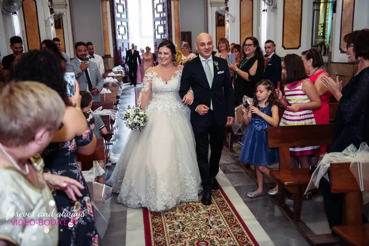 fotografías entrada ceremonia religiosa