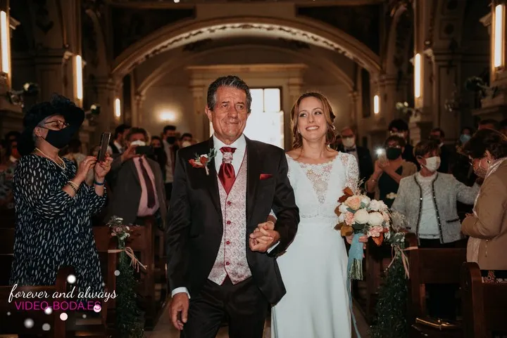 fotografías entrada ceremonia religiosa