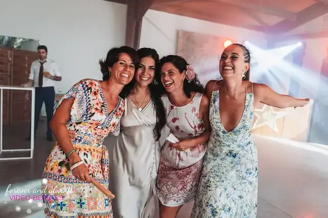 boda masia del carmen Laura Julian fiesta photocall
