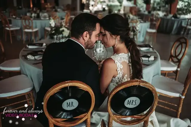 boda masia del carmen Laura Julian portada sesion pareja