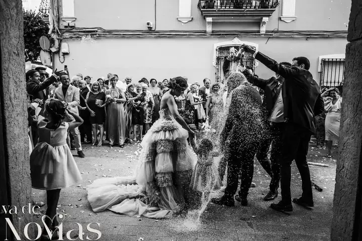 Mas de Alzedo Ribarroja Marta Jose portada salida ceremonia