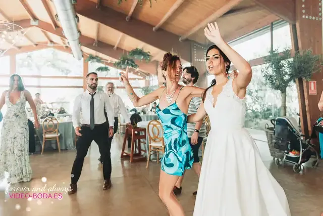 boda masia del carmen Laura Julian fiesta