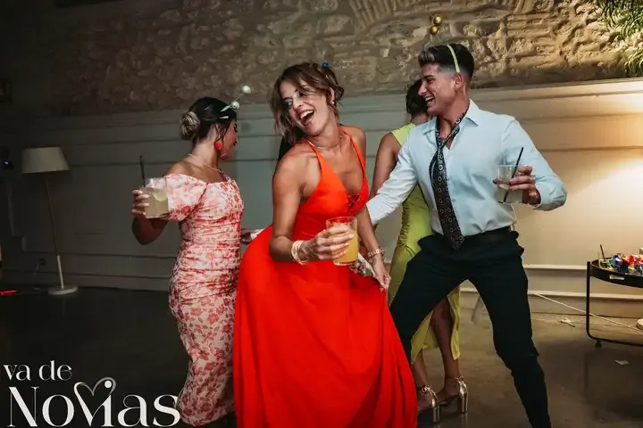Mas de Alzedo Ribarroja Marta Jose fiesta