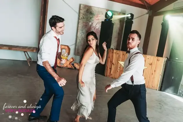 boda masia del carmen Laura Julian fiesta photocall