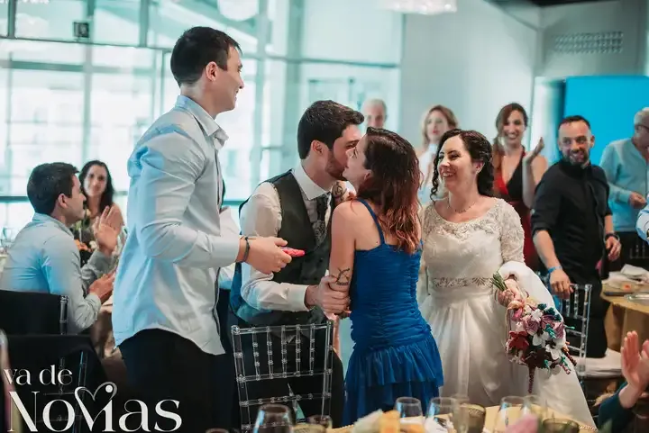 boda hotel las arena angela sergio banquete