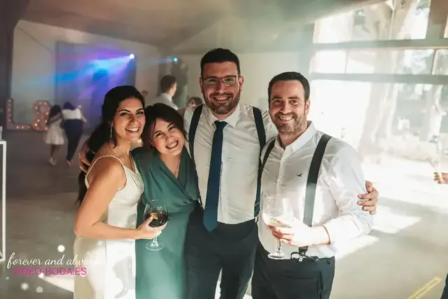 boda masia del carmen Laura Julian fiesta photocall