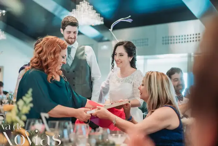 boda hotel las arena angela sergio banquete emotivas