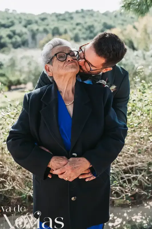 boda masia niñerola maria cristian coctel grupales